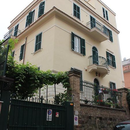Casa Per Ferie Beato Rosaz Roma Exterior foto