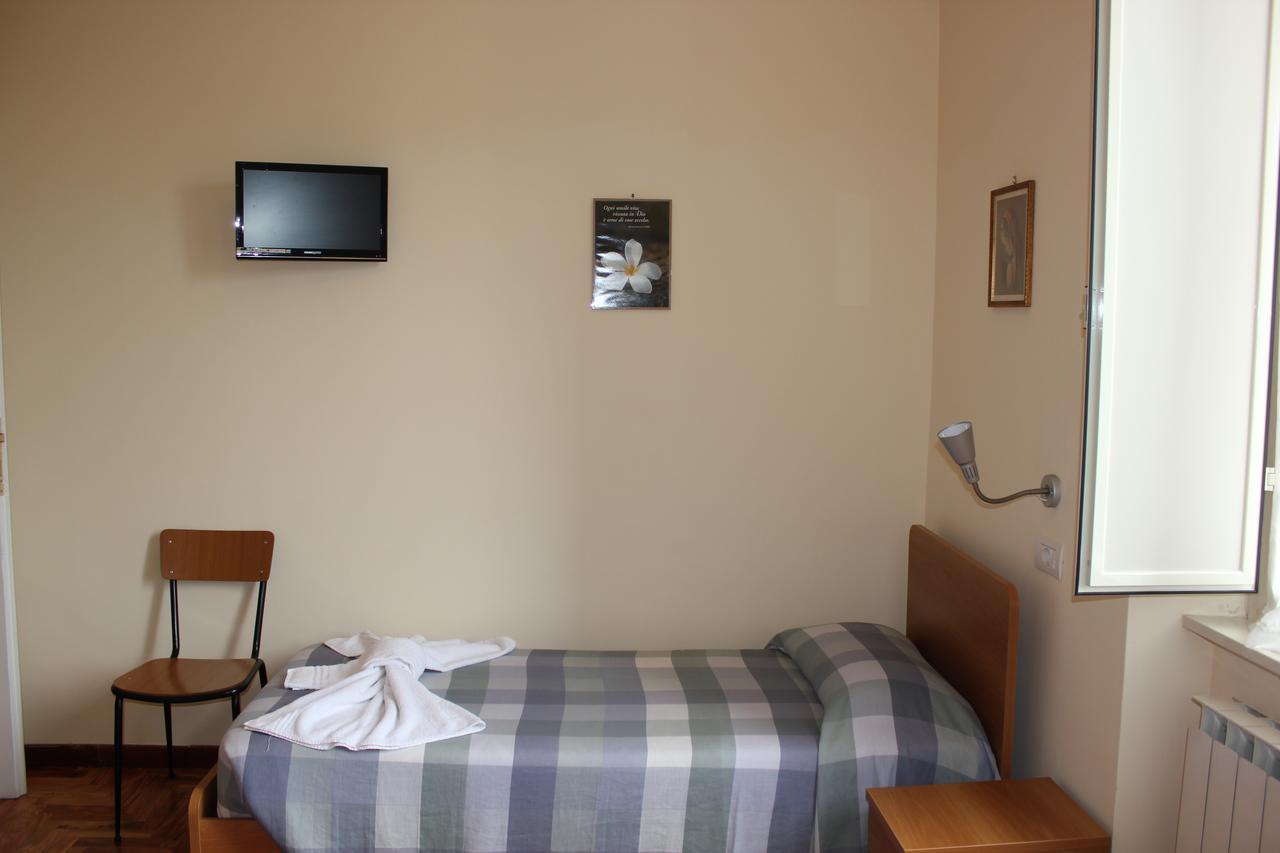 Casa Per Ferie Beato Rosaz Roma Exterior foto