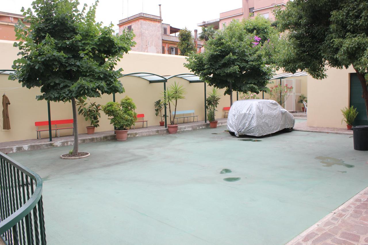 Casa Per Ferie Beato Rosaz Roma Exterior foto