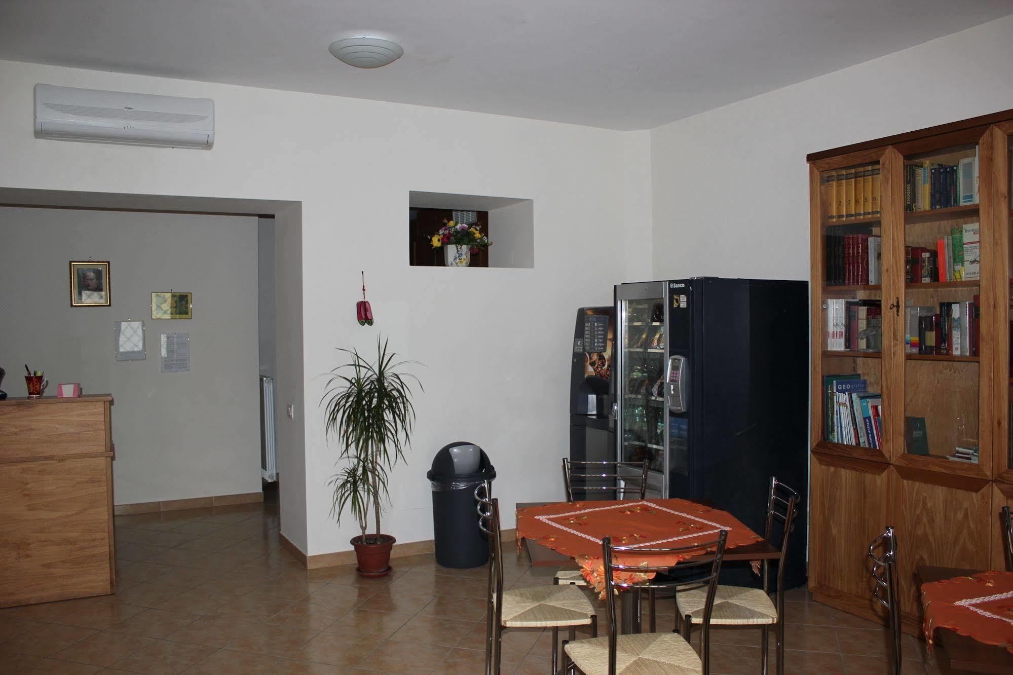 Casa Per Ferie Beato Rosaz Roma Exterior foto