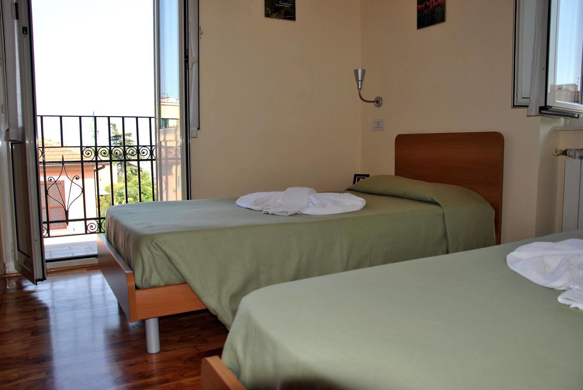 Casa Per Ferie Beato Rosaz Roma Exterior foto
